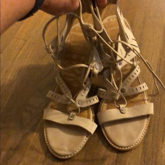 Shoes - Picture 2 of 3